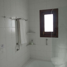 Cuarto de bano. Atico H-5 antigua ferretería